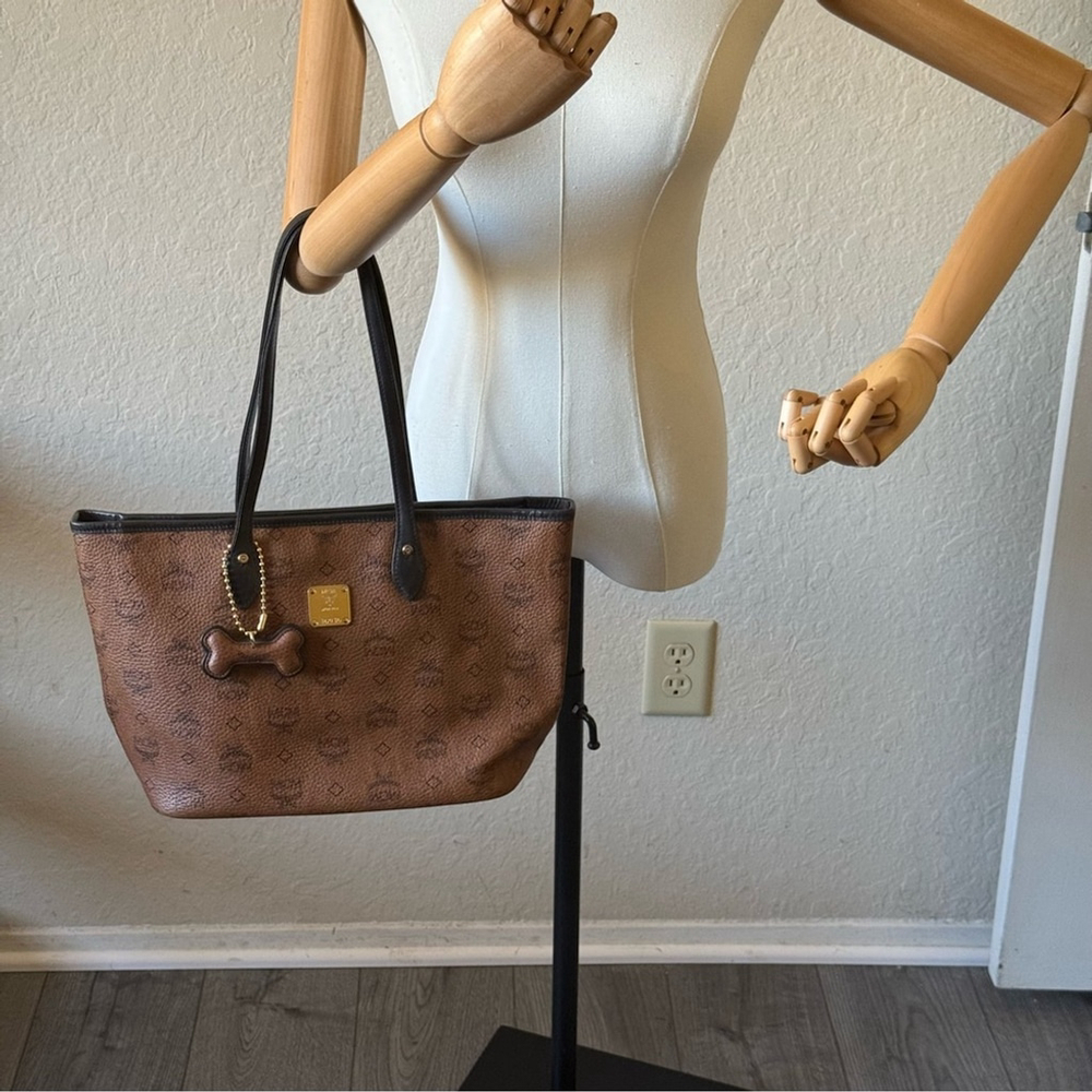 💎AUTHENTIC MCM SMALL CHOCO TOTE BAG EXCELLENT CONDITION 💎 - Picture 12 of 14